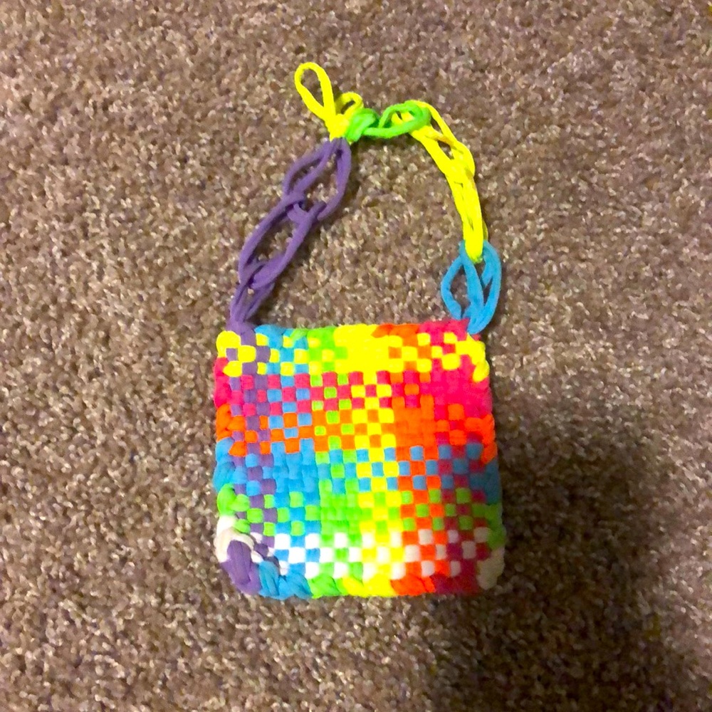 Small no zipper purse